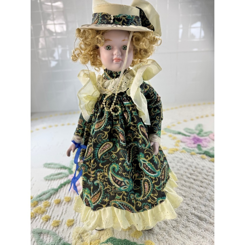 Vintage Porcelain Doll Victorian Style Paisley Dress Green Eyes Blonde Hair 15" - Picture 3 of 6